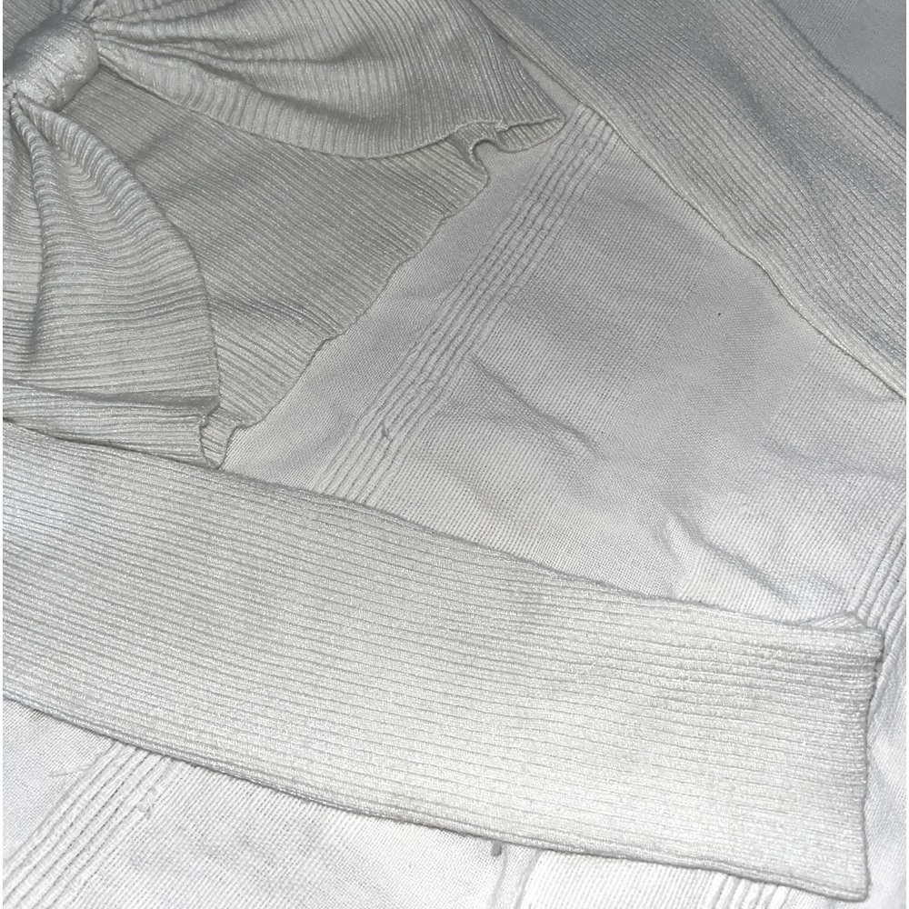 Beginning boutique - front tie long sleeve top - size xxs - Picture 2 of 5